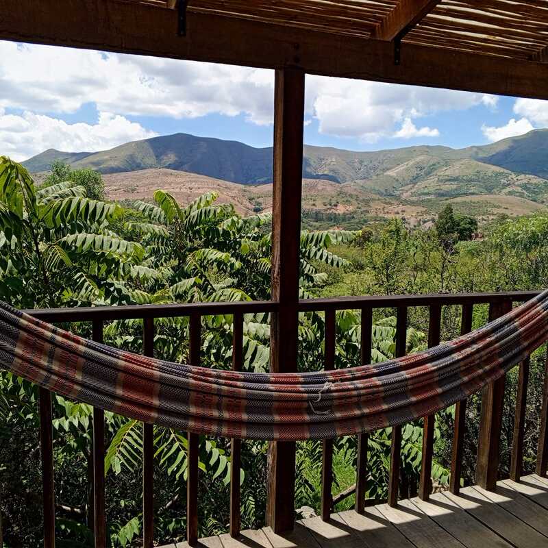 Luego de un día de caminata, una siesta relajante mirando las montañas