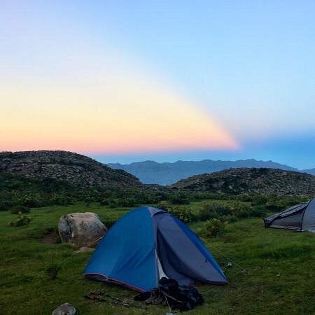 Si decides hacer el tour de 3 días, amanecerás en la montaña con estas vistas